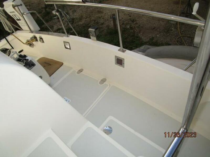 38' Mariner aftdeck