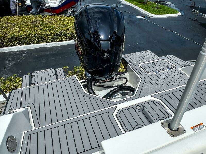 29ft Starcraft Yacht For Sale
