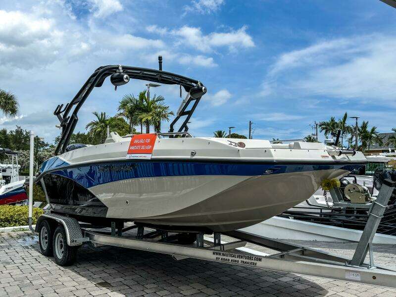 29ft Starcraft Yacht For Sale