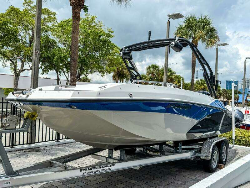 29ft Starcraft Yacht For Sale