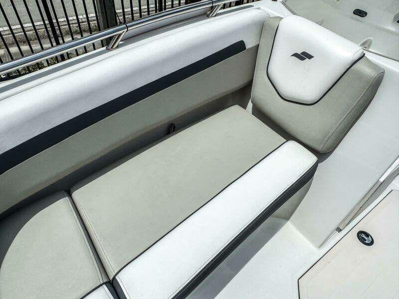 29ft Starcraft Yacht For Sale