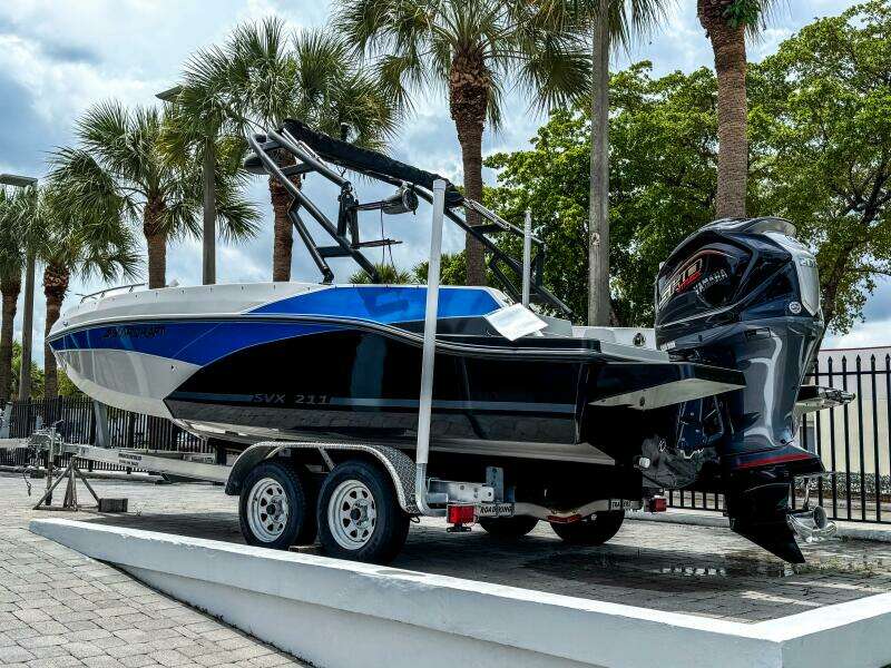 29ft Starcraft Yacht For Sale
