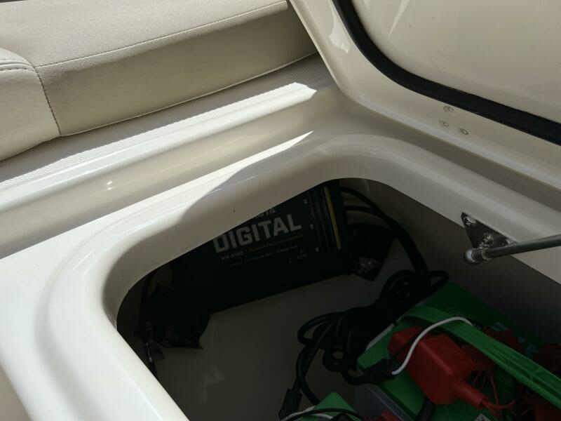 2020 Boston Whaler 