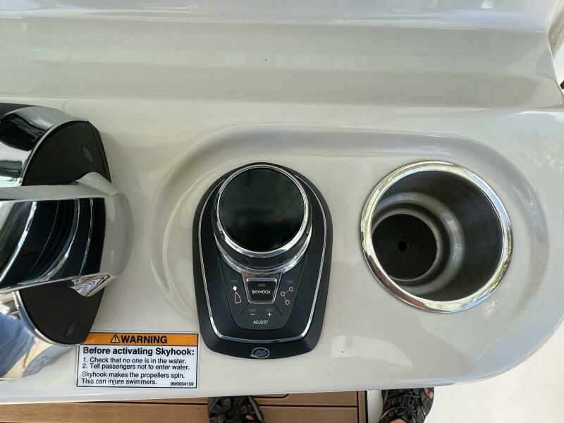 2020 Boston Whaler 