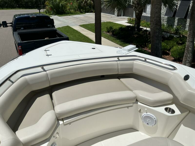 2020 Boston Whaler 