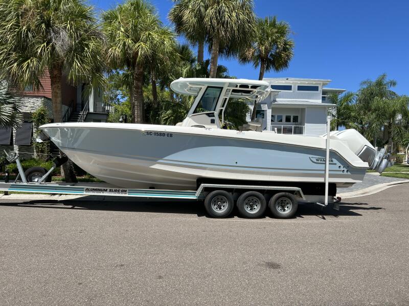 2020 Boston Whaler 