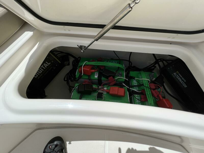 2020 Boston Whaler 