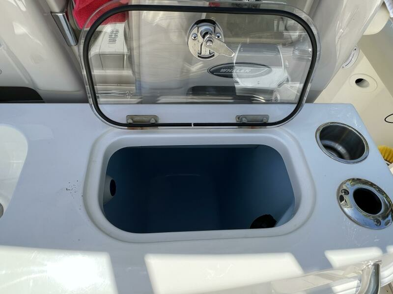 2020 Boston Whaler 