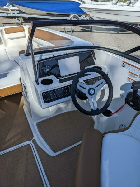 2022 Bayliner DX 2200