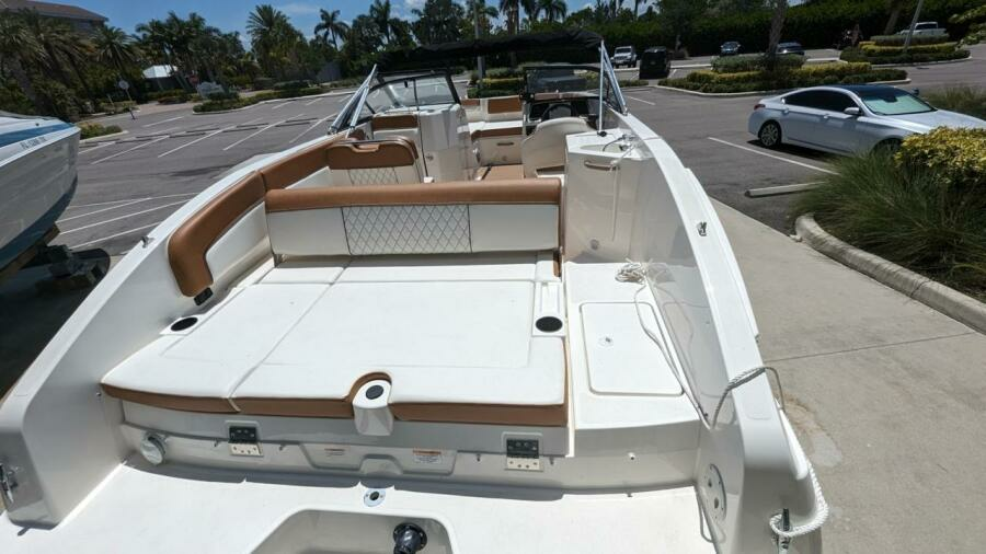 2022 Bayliner DX 2200