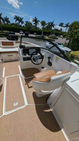 2022 Bayliner DX 2200