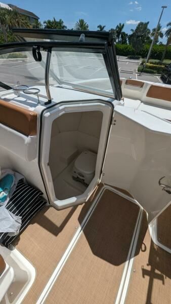 2022 Bayliner DX 2200