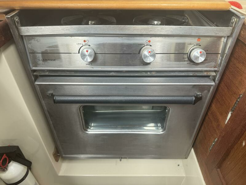 Reality 30ft Catalina Yacht For Sale