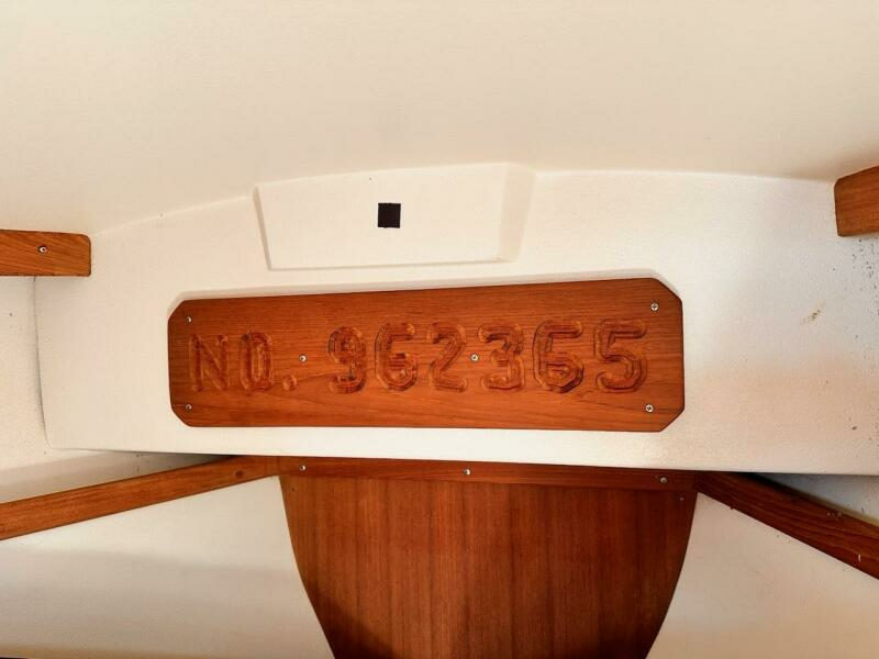 Reality 30ft Catalina Yacht For Sale