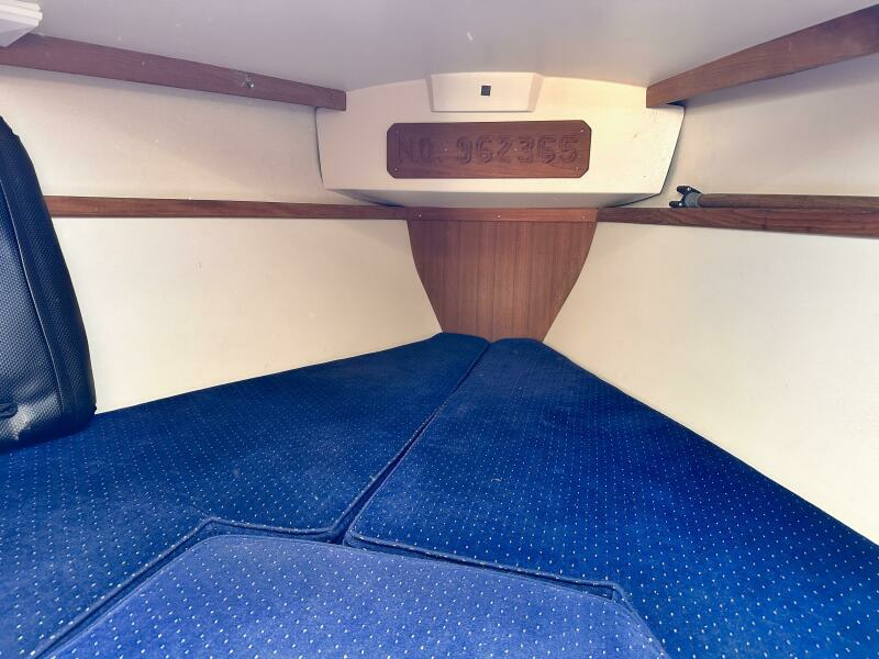 Reality 30ft Catalina Yacht For Sale