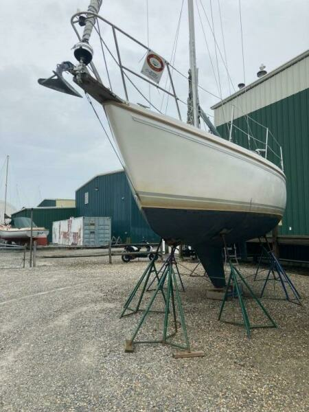 Reality 30ft Catalina Yacht For Sale