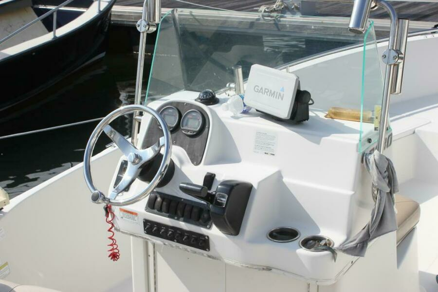 2012 Sailfish 2080