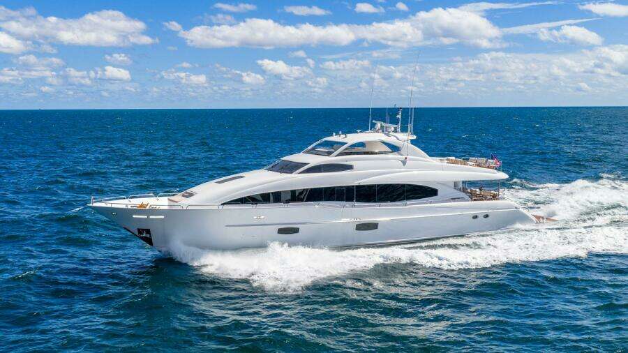 Serenity 116ft Lazzara Yachts Yacht For Sale Serenity 116ft Lazzara Yachts Yacht For Sale