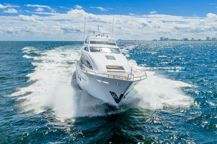 Serenity 116ft Lazzara Yachts Yacht For Sale Serenity 116ft Lazzara Yachts Yacht For Sale