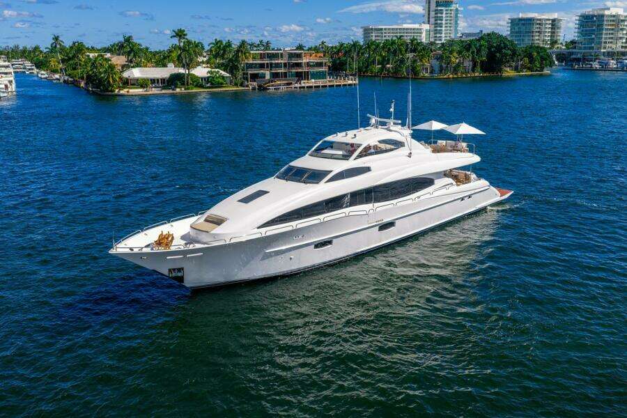 Serenity 116ft Lazzara Yachts Yacht For Sale Serenity 116ft Lazzara Yachts Yacht For Sale