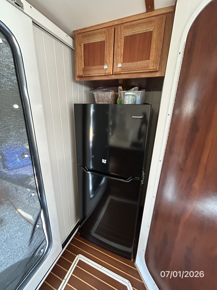 35' Great Harbour galley refrigerator-freezer