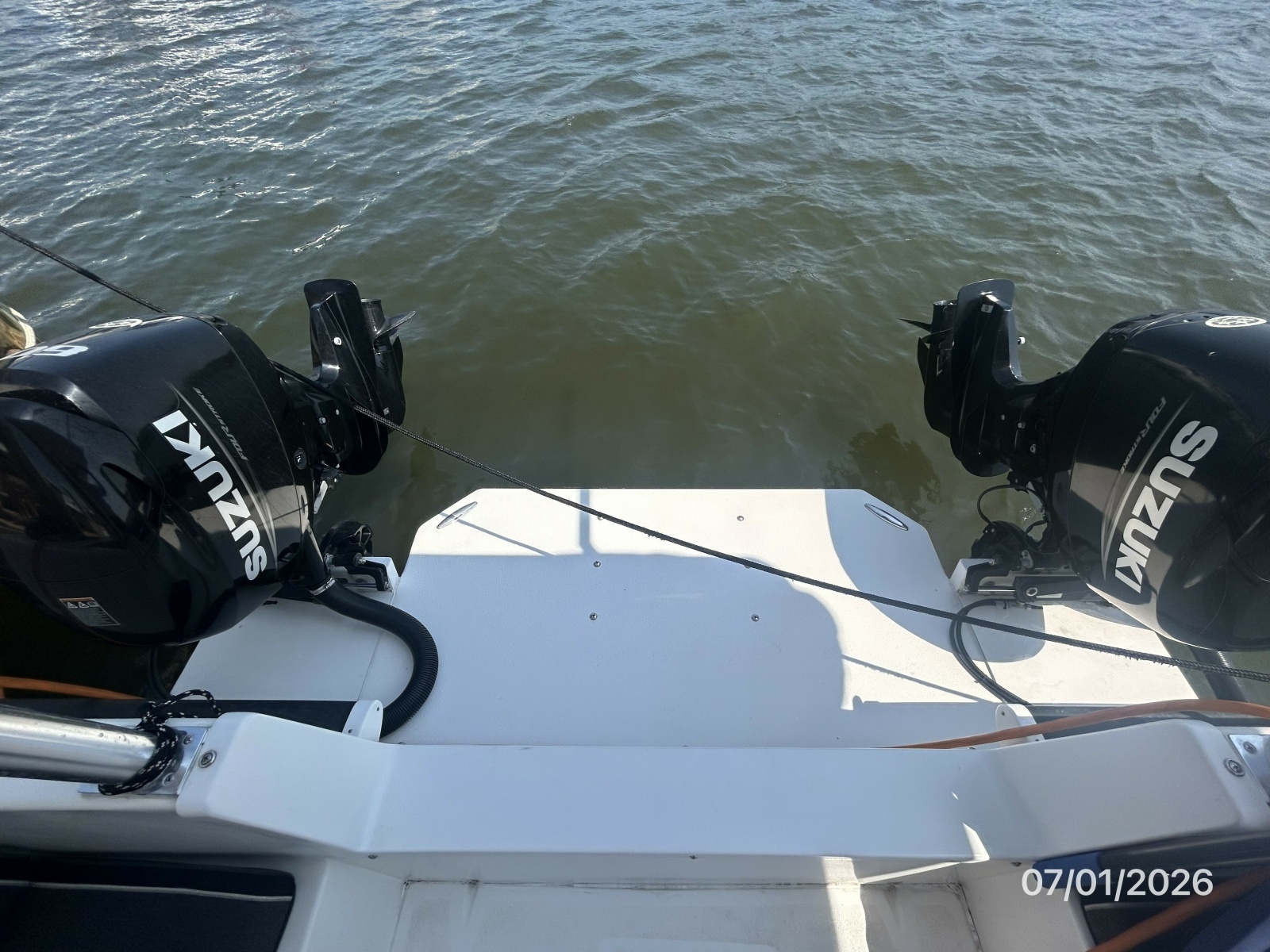 35' Great Harbour swimplatform2