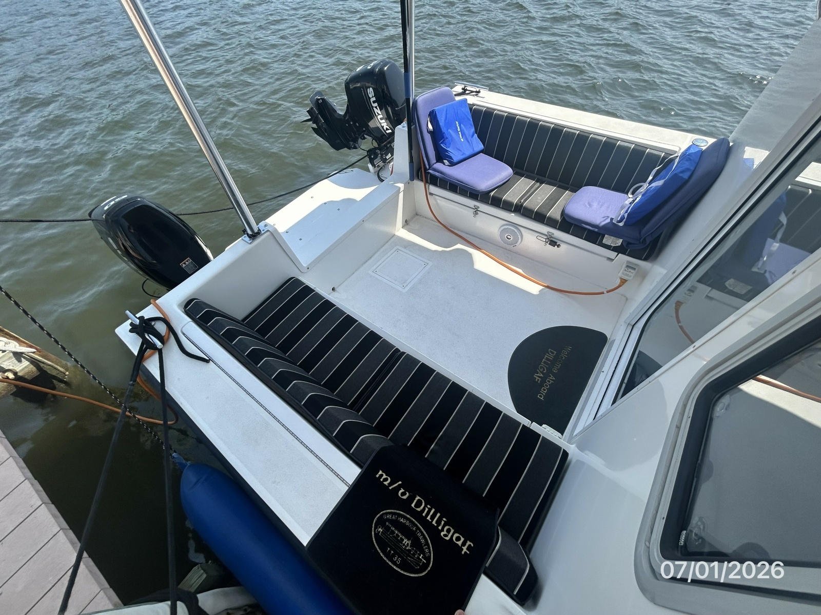 35' Great Harbour aftdeck2