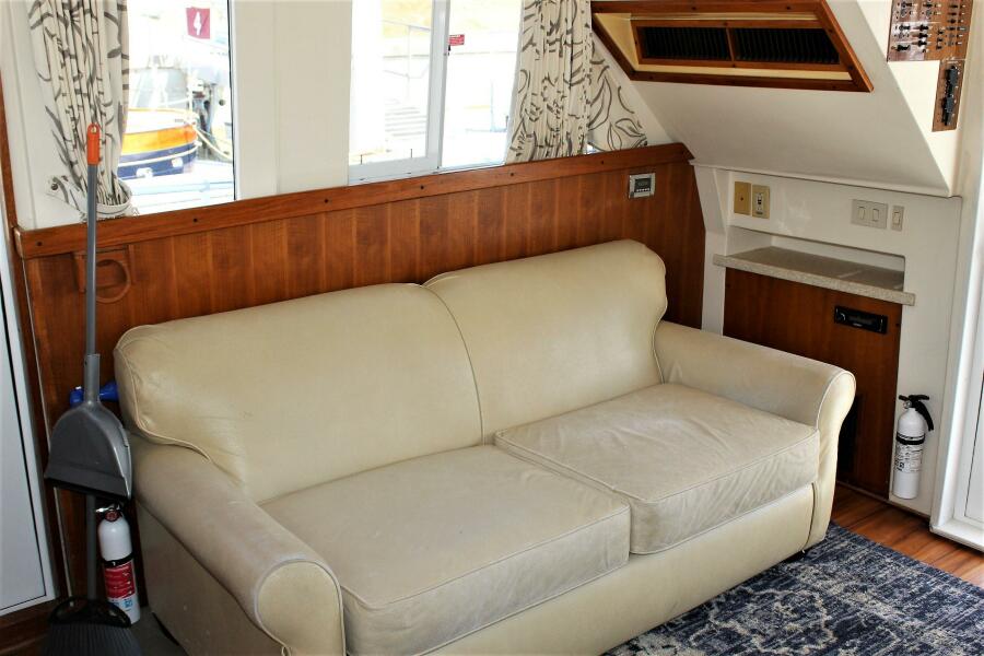 2000 Mainship 390