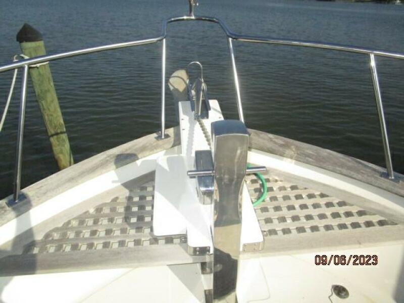 40' Mariner anchor windlass