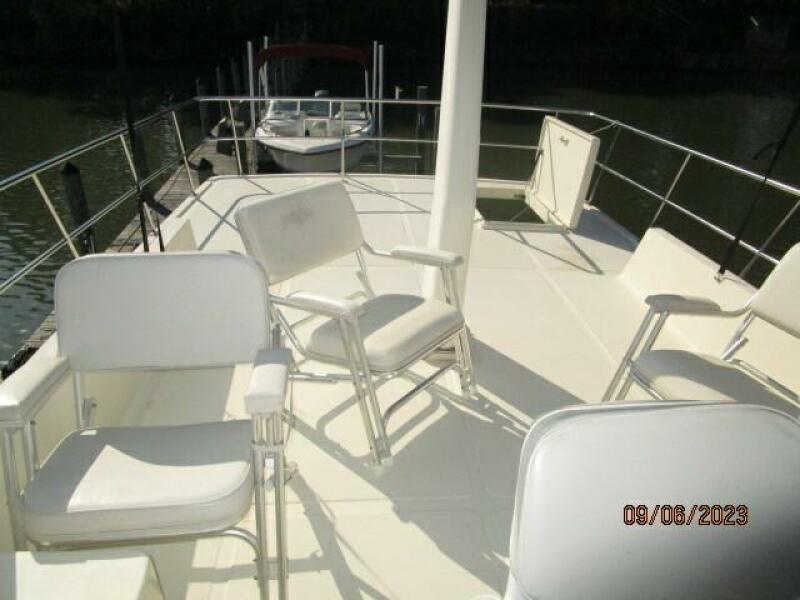 40' Mariner flybridge aft