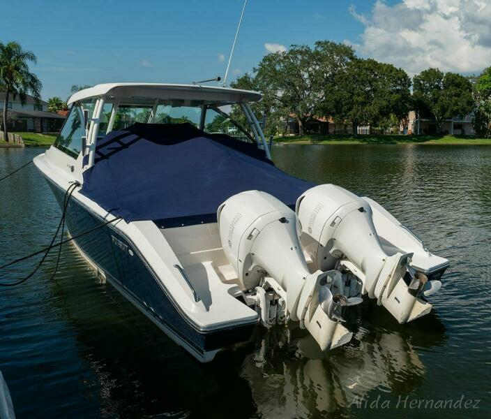 2016 Pursuit 325 DC