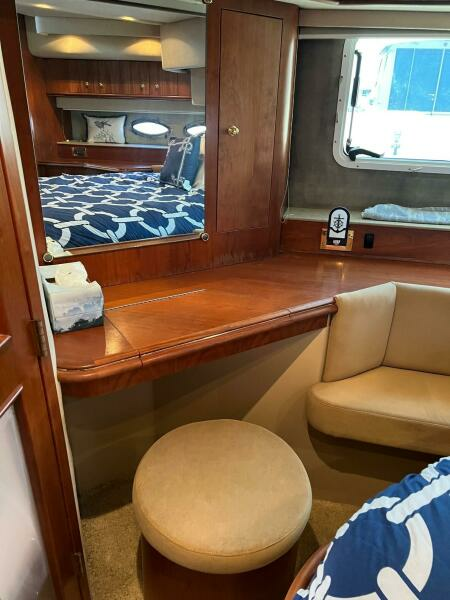 2000 Cruisers Yachts 4450 Express Motoryacht