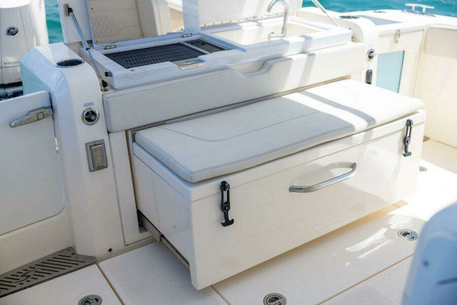 37ft Scout Yacht For Sale