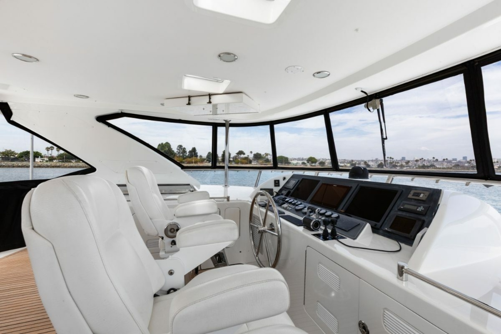 2009 Ocean Alexander 74 Flybridge