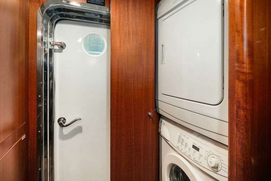 COCONUT 74ft Ocean Alexander Yacht For Sale