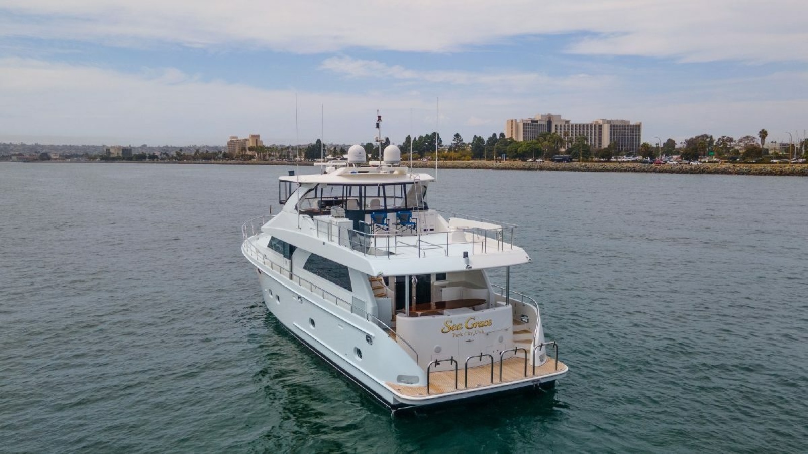 2009 Ocean Alexander 74 Flybridge