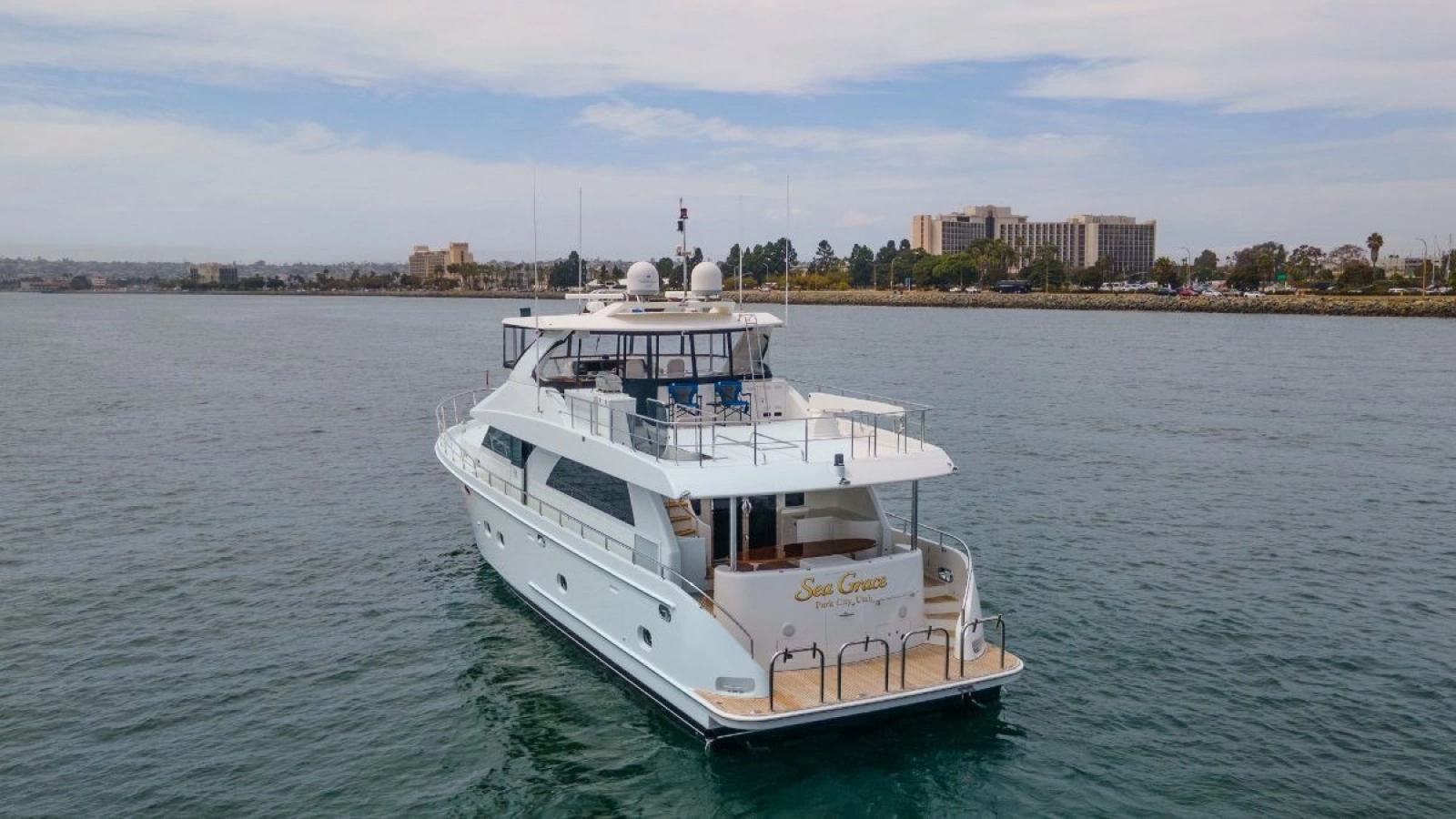 2009 Ocean Alexander 74 Flybridge