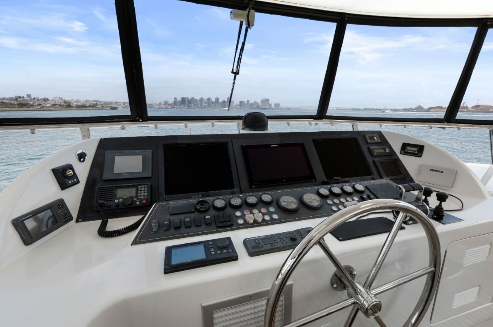 2009 Ocean Alexander 74 Flybridge
