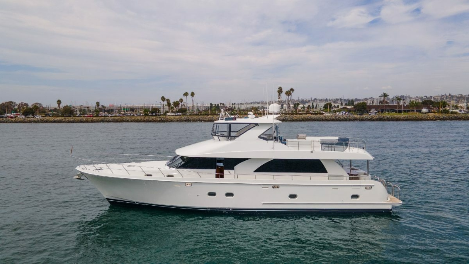 2009 Ocean Alexander 74 Flybridge