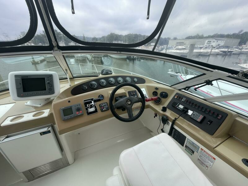 2004 Carver Mariner