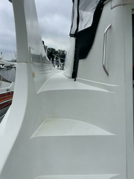 2004 Carver Mariner