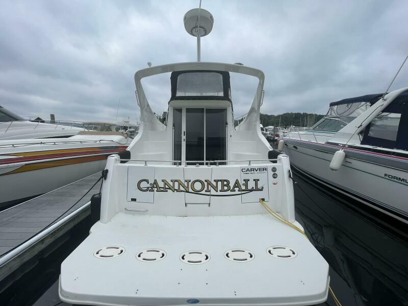 2004 Carver Mariner