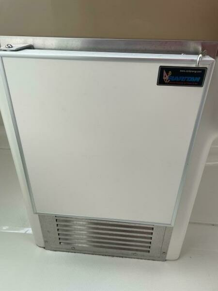 2004 Carver Mariner