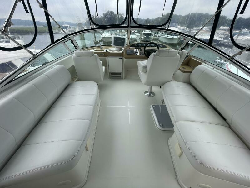2004 Carver Mariner
