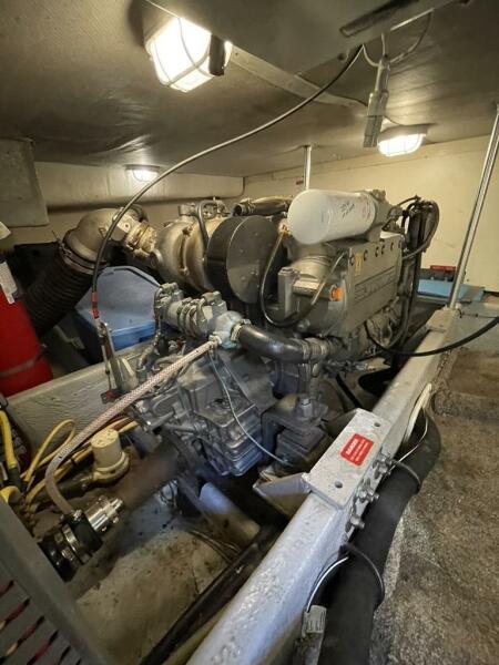34 Mainship Rear Yanmar Main