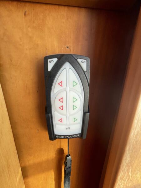 34 Mainship Thruster Remote