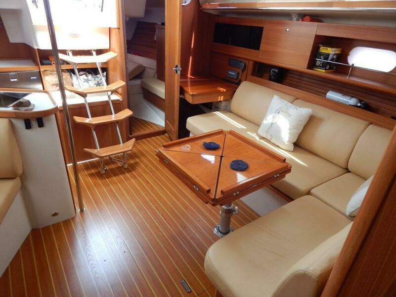 2015 Catalina 385