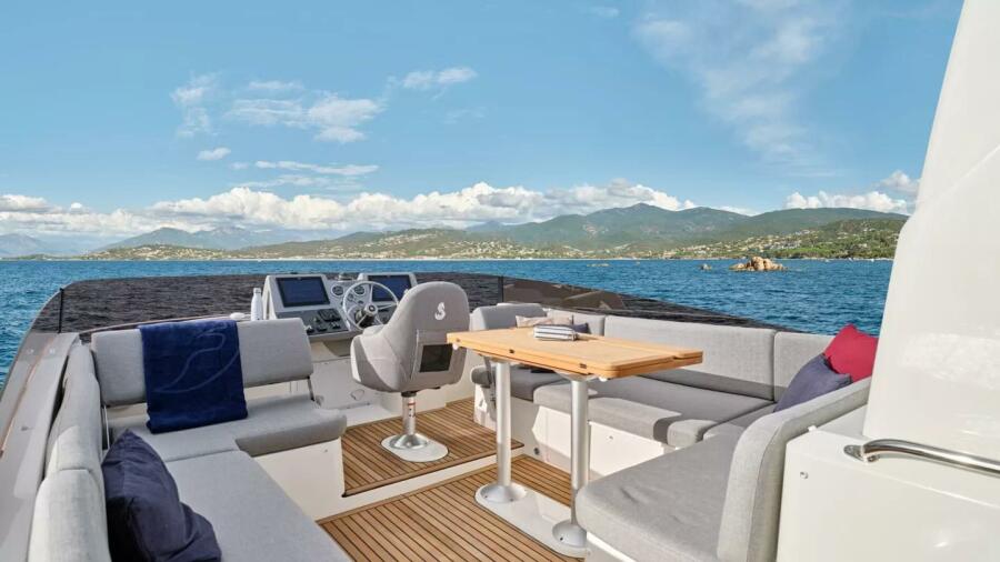 2027 Beneteau Swift Trawler