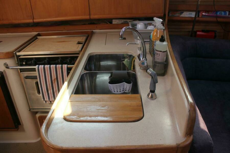 1999 Catalina 380
