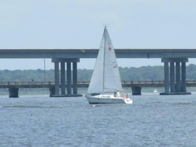 28' Catalina underway4